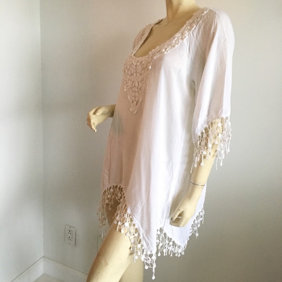 🎉HP🎉  XCVI white crochet trimmed coverup with vneck - Picture 3 of 8
